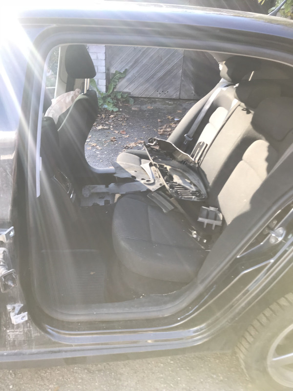 E49BBC29-BA43-4693-96BA-922C9E3674D1