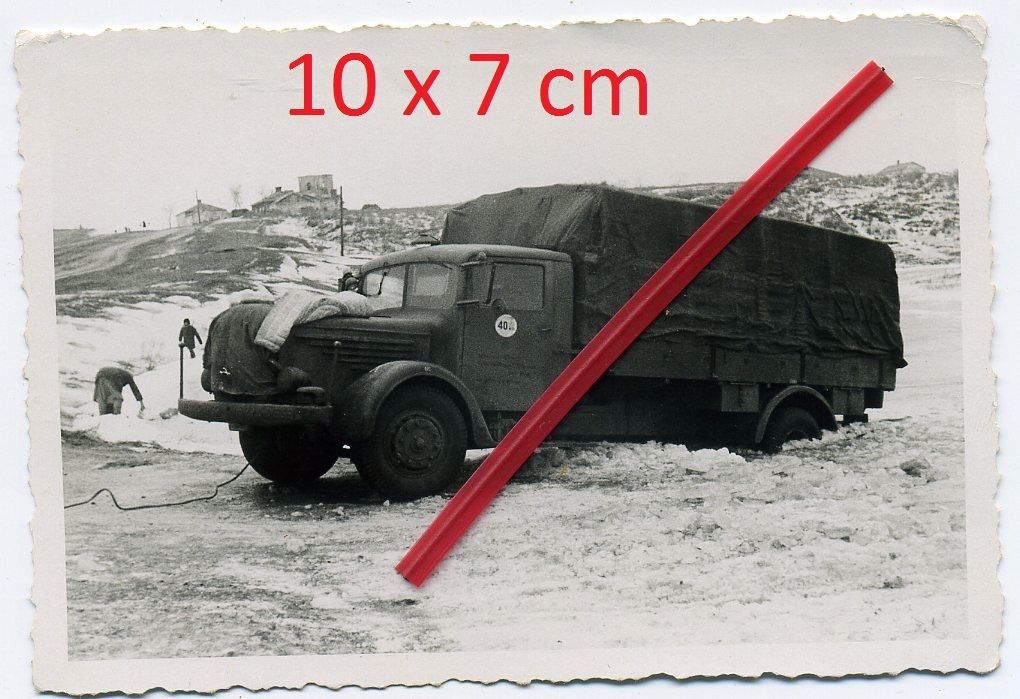 Foto schwerer LKW Büssing NAG in Russland