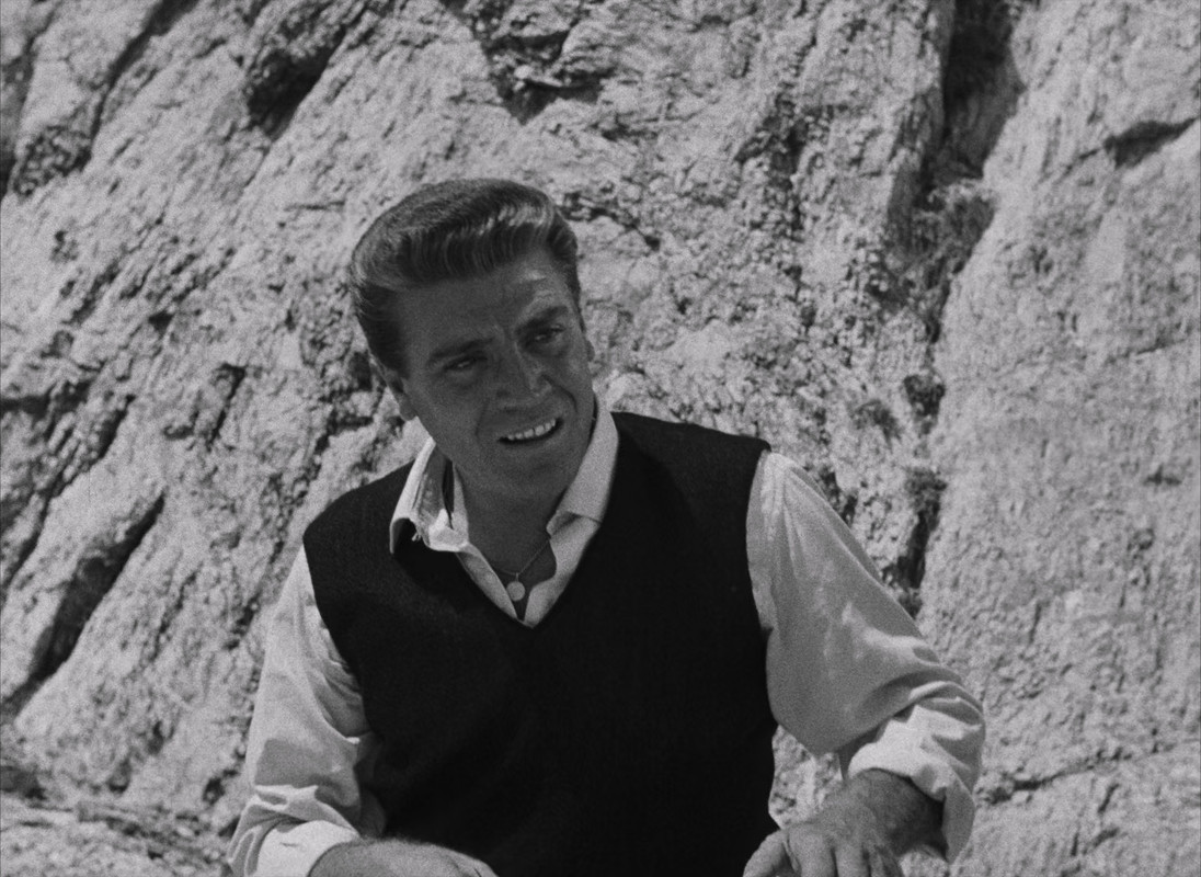 Il Bidone (1955) Criterion.mkv_014425.759