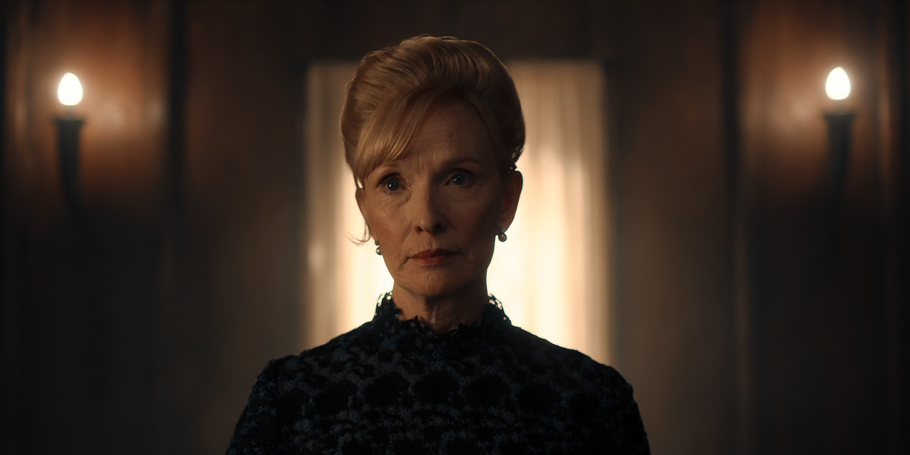 A.Discovery.of.Witches.S02E04.Episode.4.1080p.10bit.BluRay.AAC5.1.HEVC-Vyndros.mkv_snapshot_41.12_[2