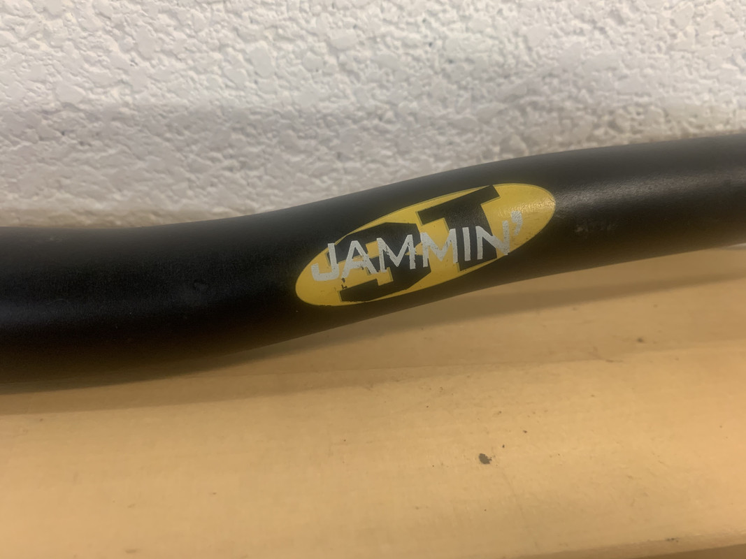 85E0AA43-C946-48E3-A5DE-2B70FF1066BA