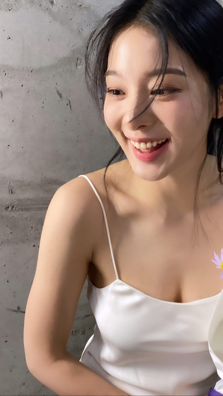 asian-seol-in-ah-v-PWZxy