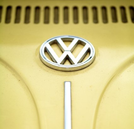 logo beetle