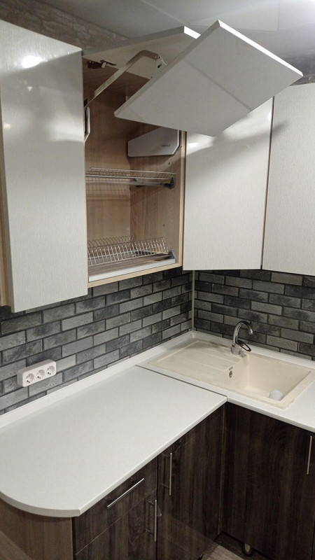 i - 2024-10-17T094359.308