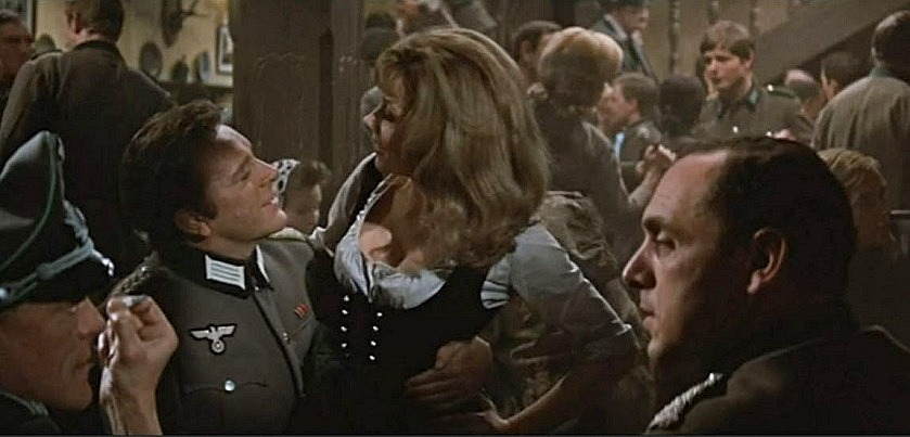 JOHN-G-HELLER-INGRID-PITT-2-FOTOR.jpg