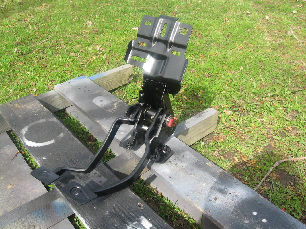 Pedal-Bracket-007.jpg