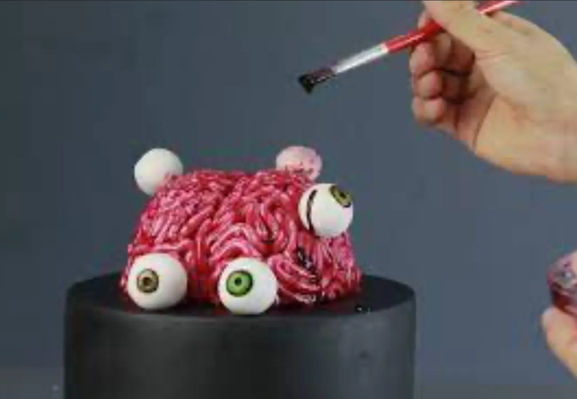 Aprende a hacer un pastel de Red Velvet con forma de cerebro para Halloween