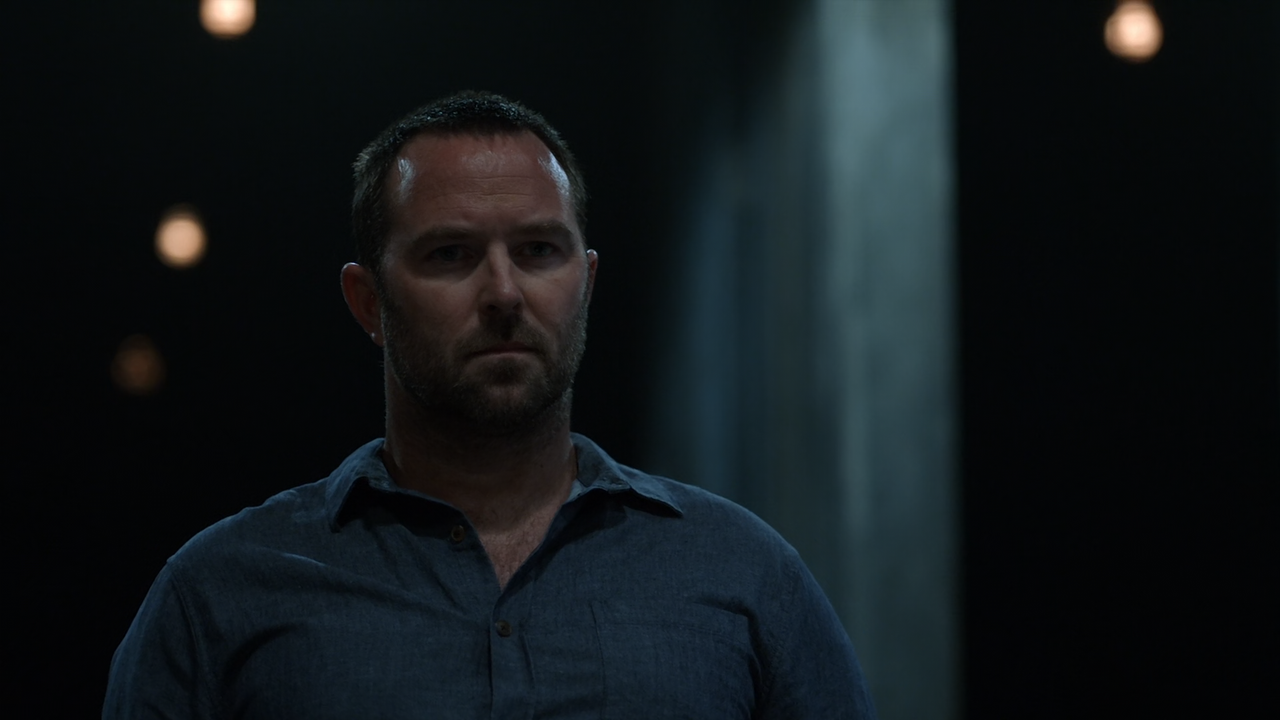 Blindspot.S05E05.Head.Games.1080p.10bit.AMZN.WEB-DL.AAC5.1.HEVC-Vyndros.mkv_snapshot_02.59_[2020.06.