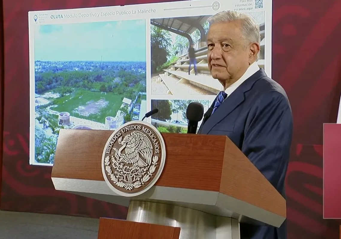 'Si eres conservador, no veas este programa', responde AMLO al INE 