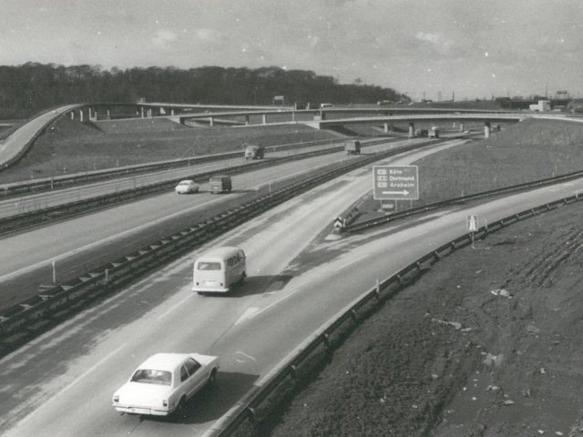 1971dudasneueautobahnm1fbl.jpg