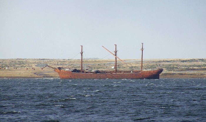 lady Liz, kapal terdampar di pantai