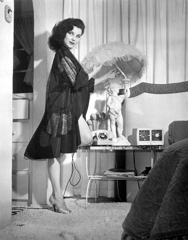 debra_paget_204