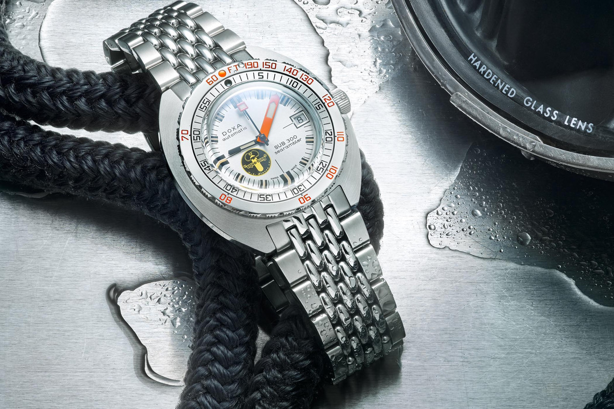 Doxa-SUB-300-Searambler-Silver-Lung-50th-Anniversary-5