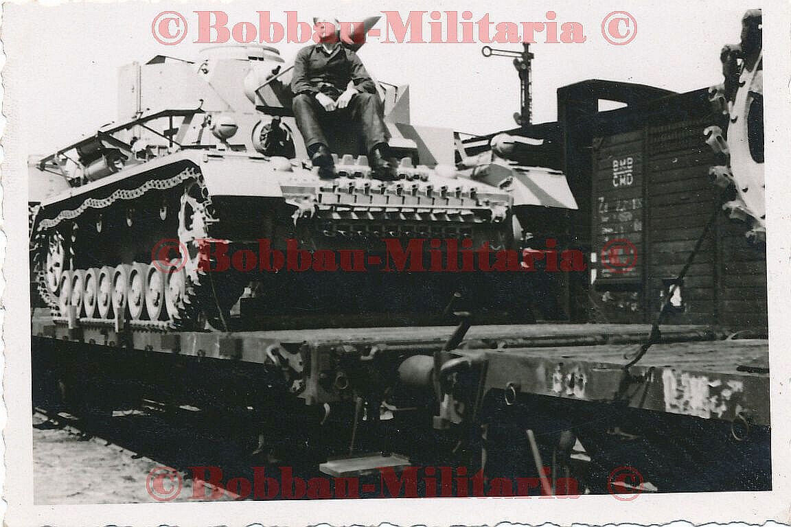 L520 Foto Panzerkampfwagen IV Langrohr Halterung für Seitenschürzen Panzer 4 TOP