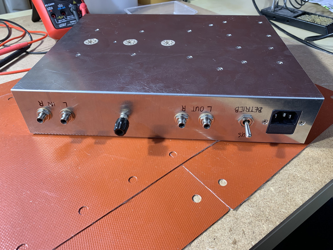 751B715E-AA07-4DF6-B772-2A896A68C238