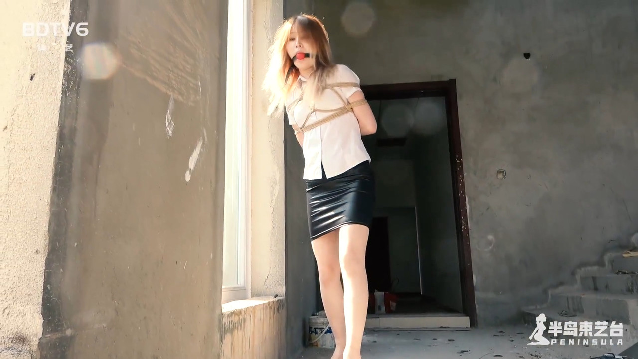 半岛束艺 鹿野废弃小镇逃亡三部曲之武装护送.mp4_20200923_130649.475