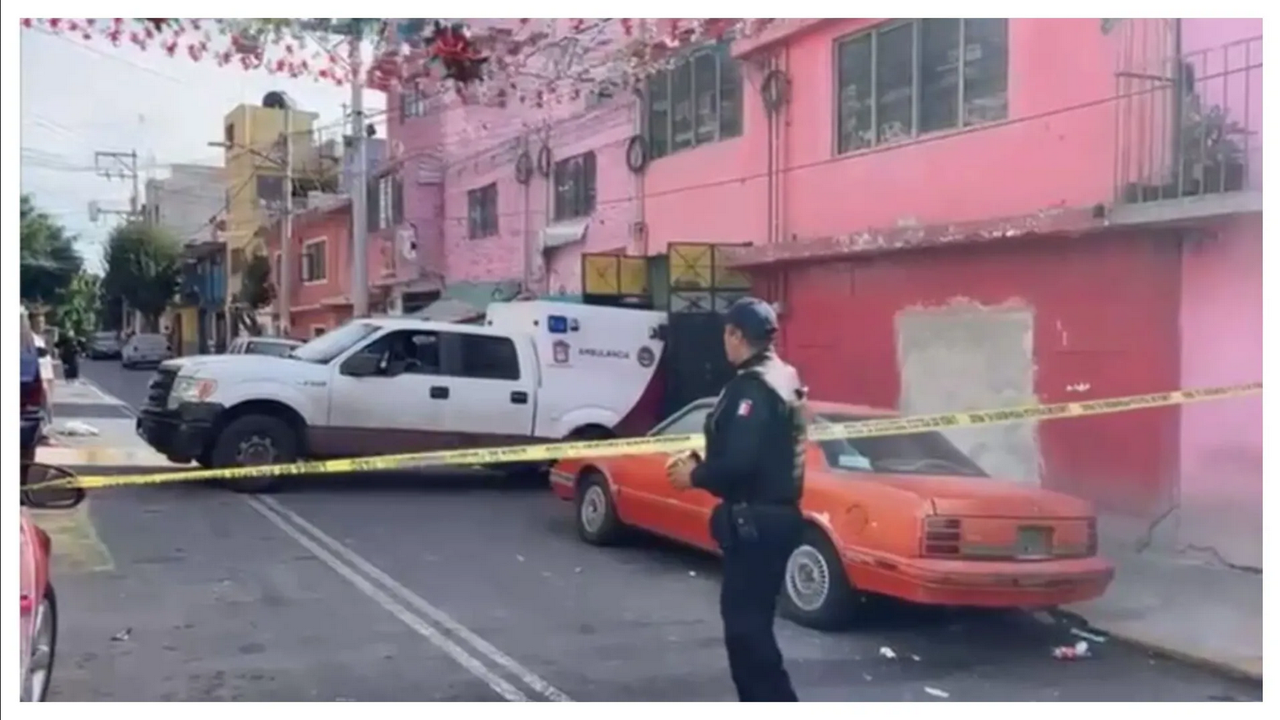 Sujeto se fuga tras asesinar a madre y abuela; escondió cuerpos en refrigerador