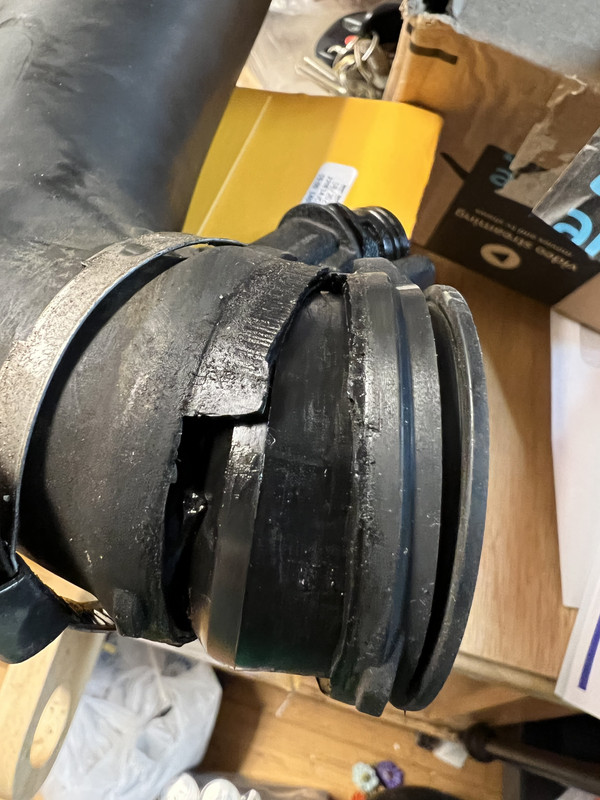 B0515FD3-746C-46EB-8B16-9BFF6231456D