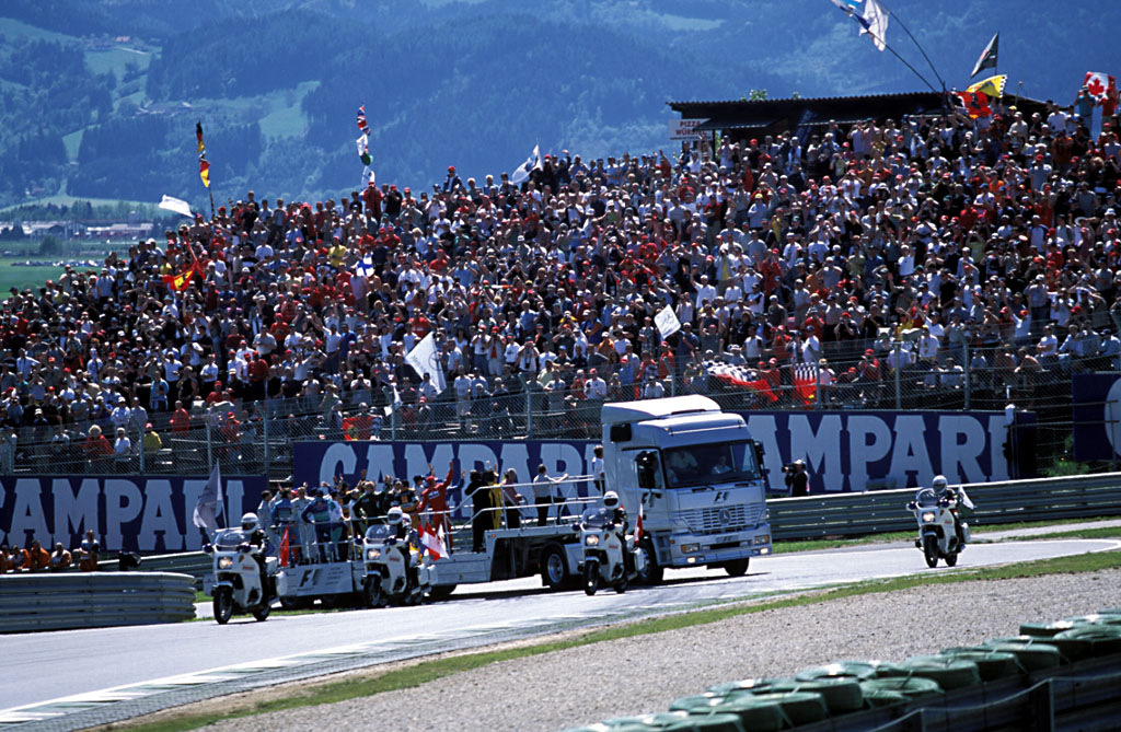 TEMPORADA - Temporada 2001 de Fórmula 1 016-821