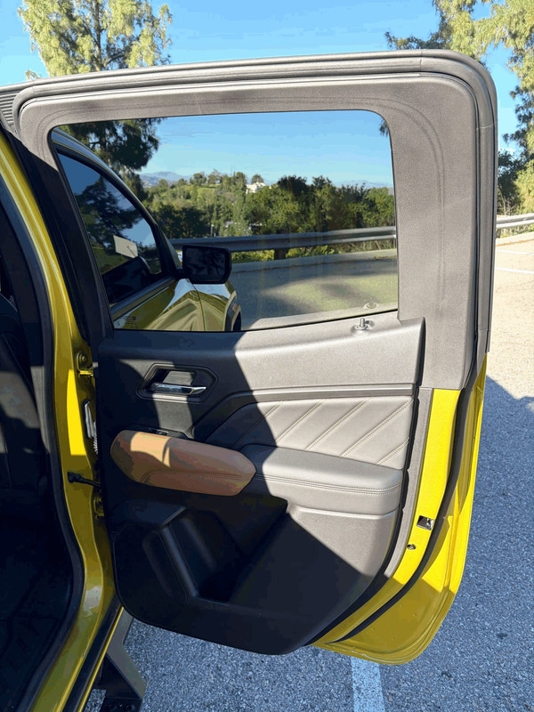 Vehicle thumbnail 24