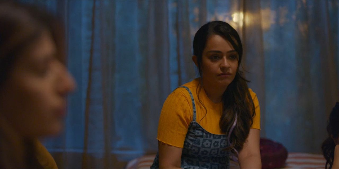 College Romance (2022) Season 3 [Hindi + Tamil + Telugu + Malayalam + Kannada] WebRip 480p, 720p ESub - Complete Screenshot