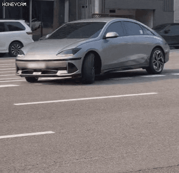 Honeycam-2022-07-09-23-03-46