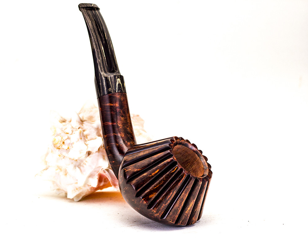 Pipe 9122. Rhodesian pipe. Pipe Smokers Den