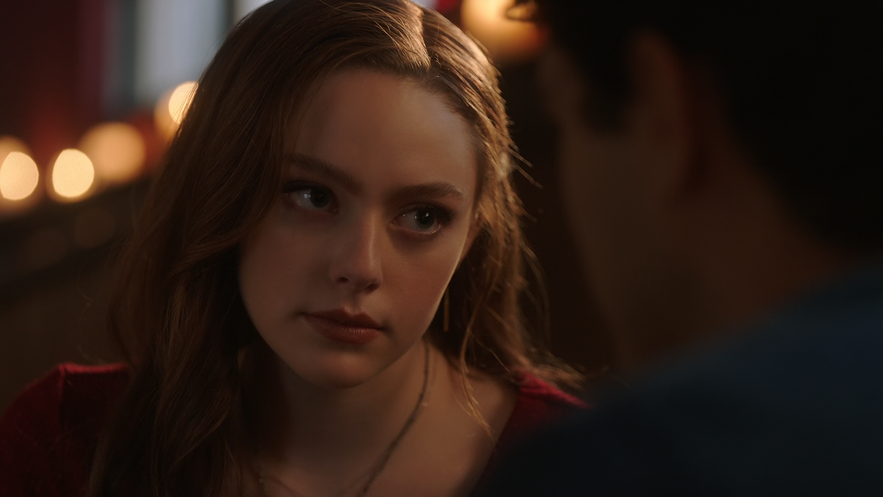 Legacies.S03E02.Goodbyes.Sure.Do.Suck.1080p.10bit.AMZN.WEB-DL.DDP5.1.HEVC-Vyndros.mkv_snapshot_16.45