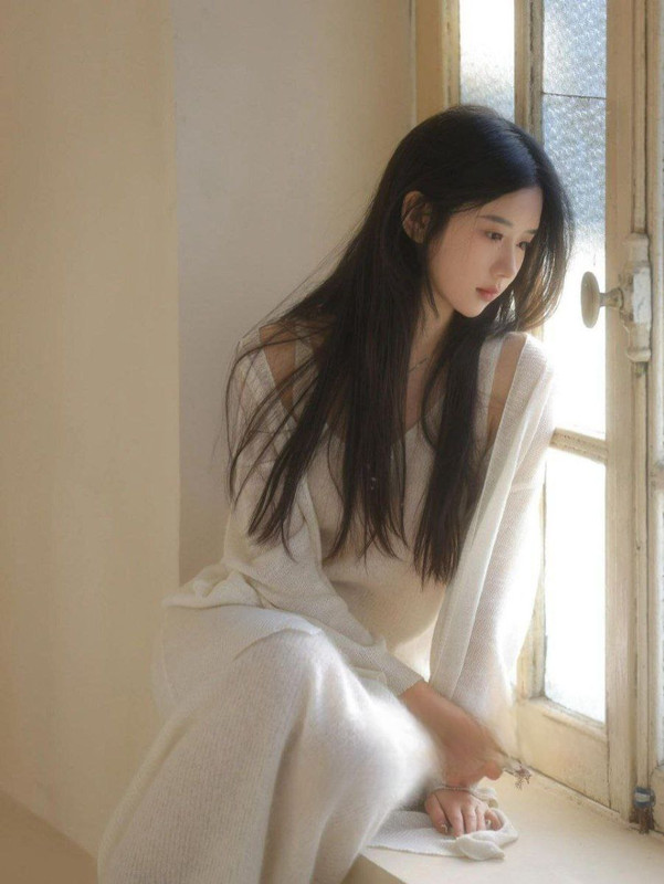 X2中央戏剧学院极品校花圈圈车震瓜小仙女邀请群友观看特斯拉车震现场直播 无套内射骚穴最后还给操哭了 - (5)