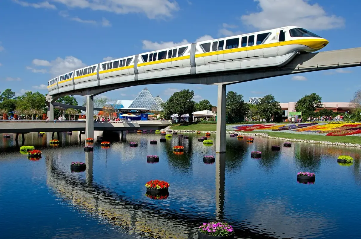 multi-monorail-disney-252809-1280.webp