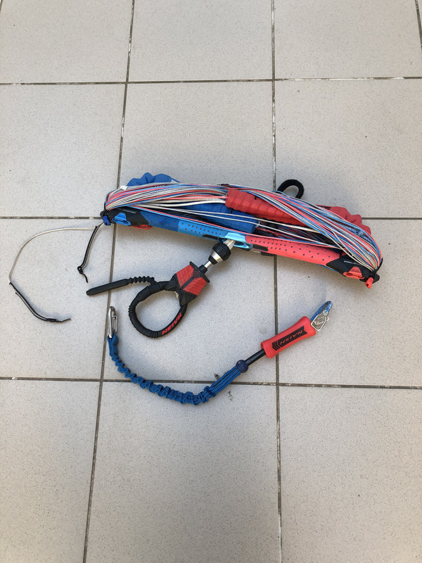 3F588F73-5B33-419B-B90D-65781D5A7A35