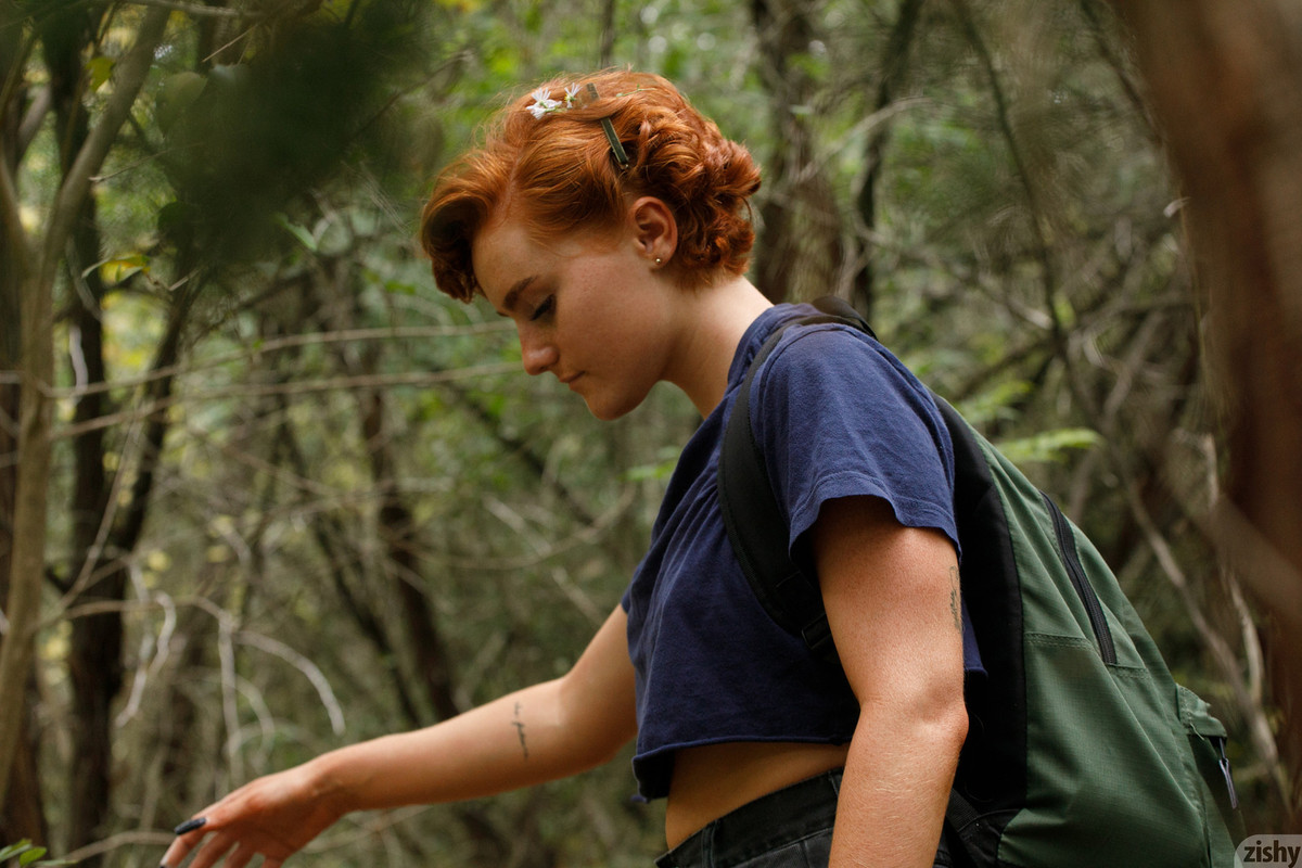 full_009_1045582056277411