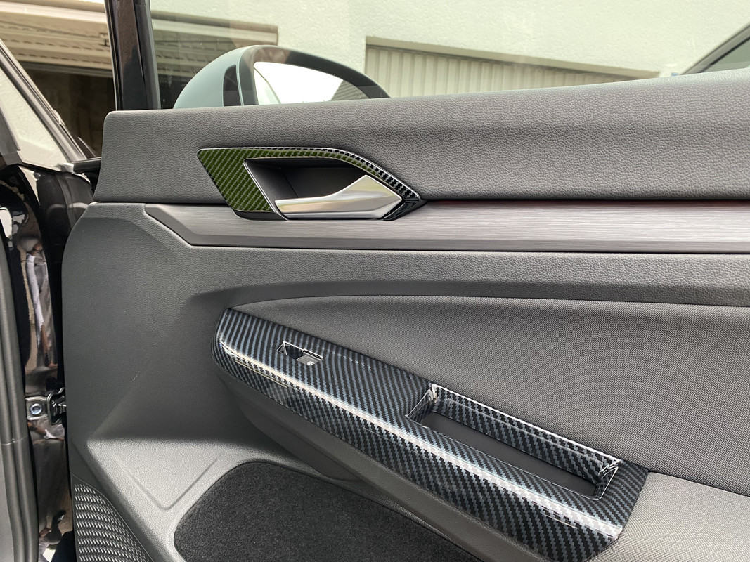 042BD99F-9E48-439F-918F-673514574D11