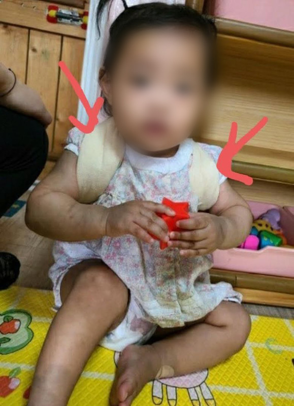 Jeongin saat dititipkan ke penitipian anak oleh orangtua angkatnya