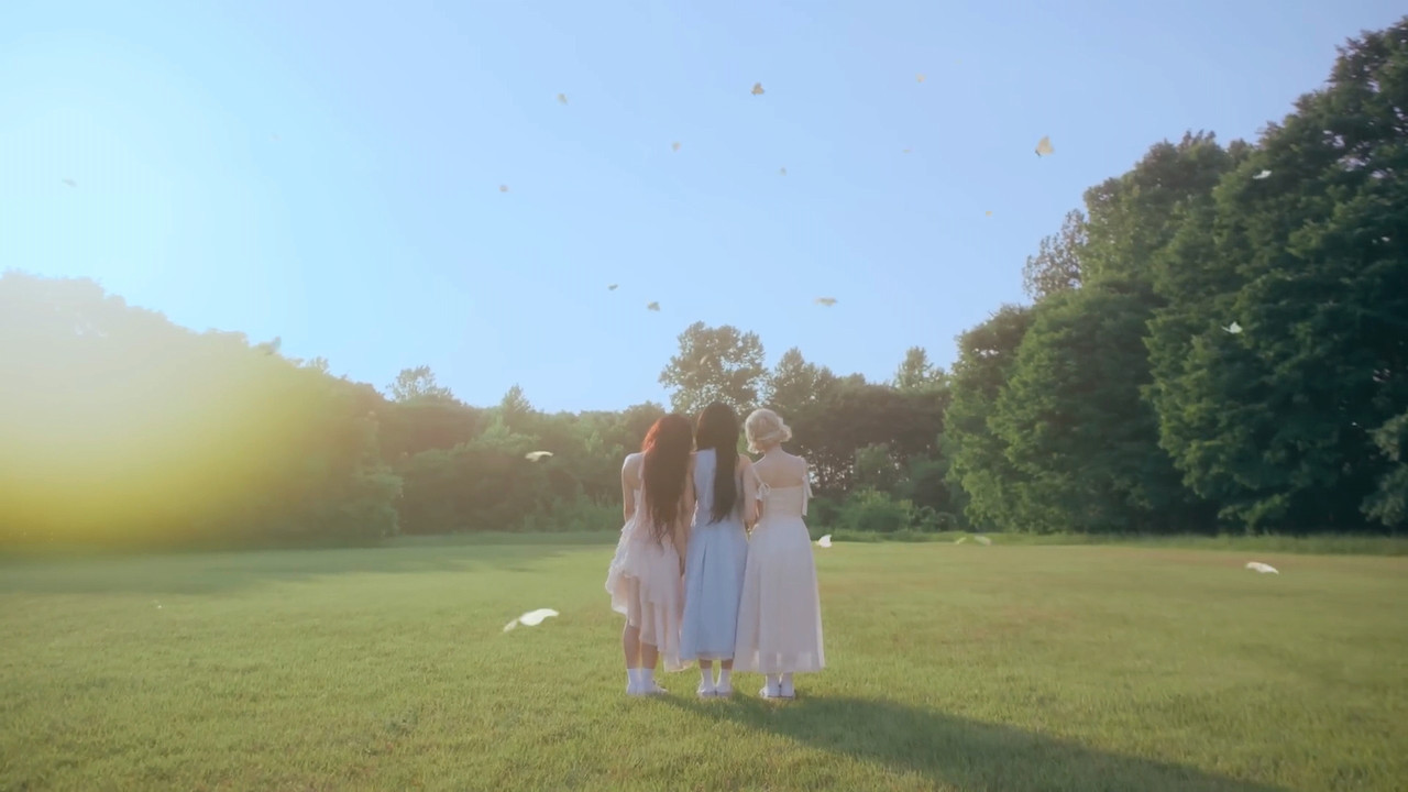 VIVIZ - La La Love Me[4K1080P] 高清MV在线观看下载