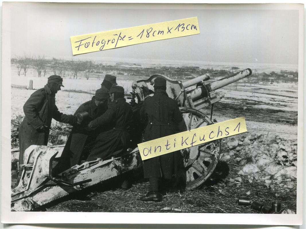 Artillerie-Geschütz mit Soldaten der Kroatischen Legion an der Ostfront