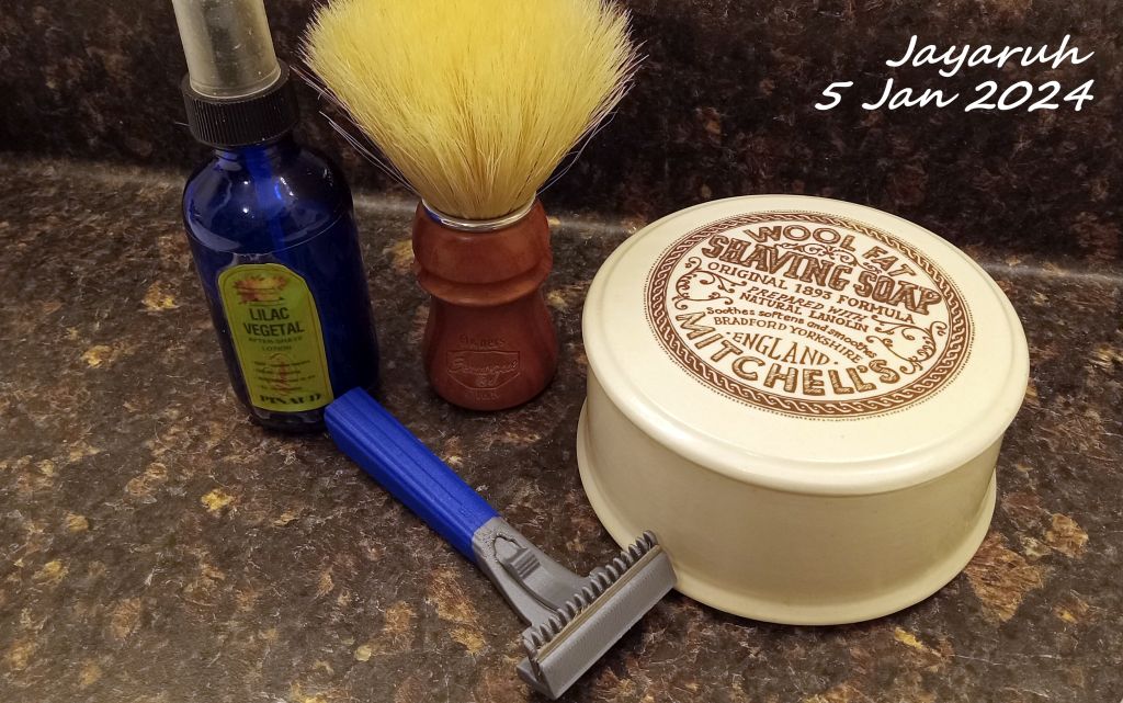 [Image: sos2240105.jpg]