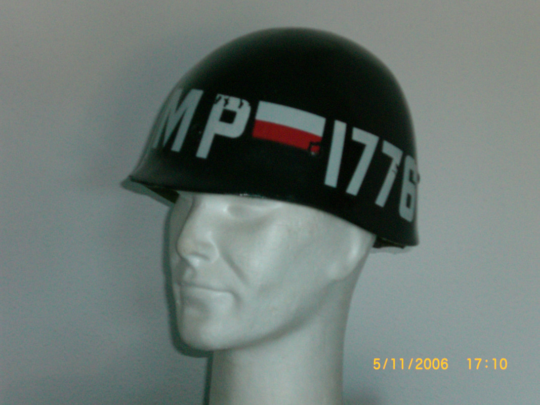 Casco Liner M-1 Policia Militar ( 1776º Batallon ) DLA 1983