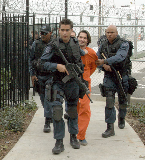 Samuel L. Jackson , LL Cool J , Colin Farrell , dan Olivier Martinez dalam SWAT (2003)