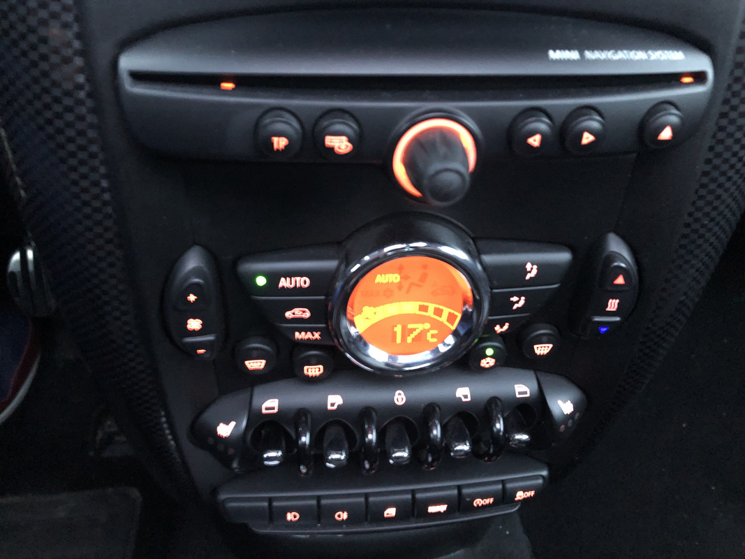 23FEC5CD-8527-4101-B771-425CBC944336