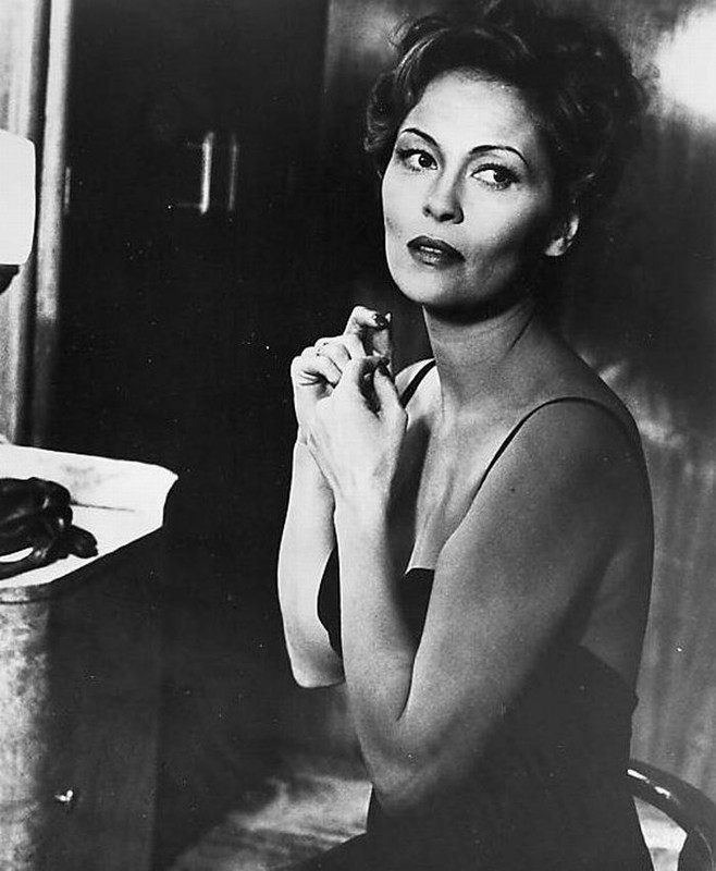 Faye_Dunaway_b46