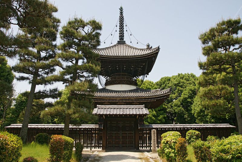 1156-Anrakuju-in-Konoe-tenno-grave