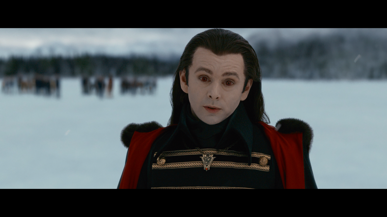 mpv-shot_The.Twilight.Saga.Breaking.Dawn.Part.2.2012.2160p.UHD.BDREMUX.HDR.DV.HEVC-Нечипорук_01_22_4