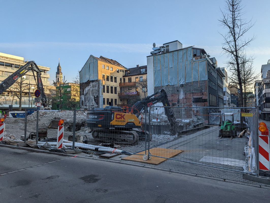 PXL_20220404_055145084.MP