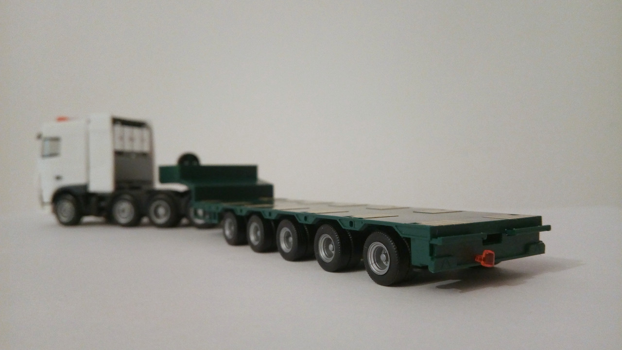 Mcht (8653)
