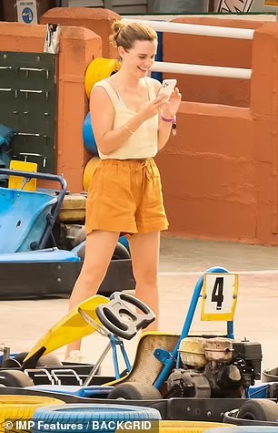 emmawatson-photogallery.blogspot.com (35)