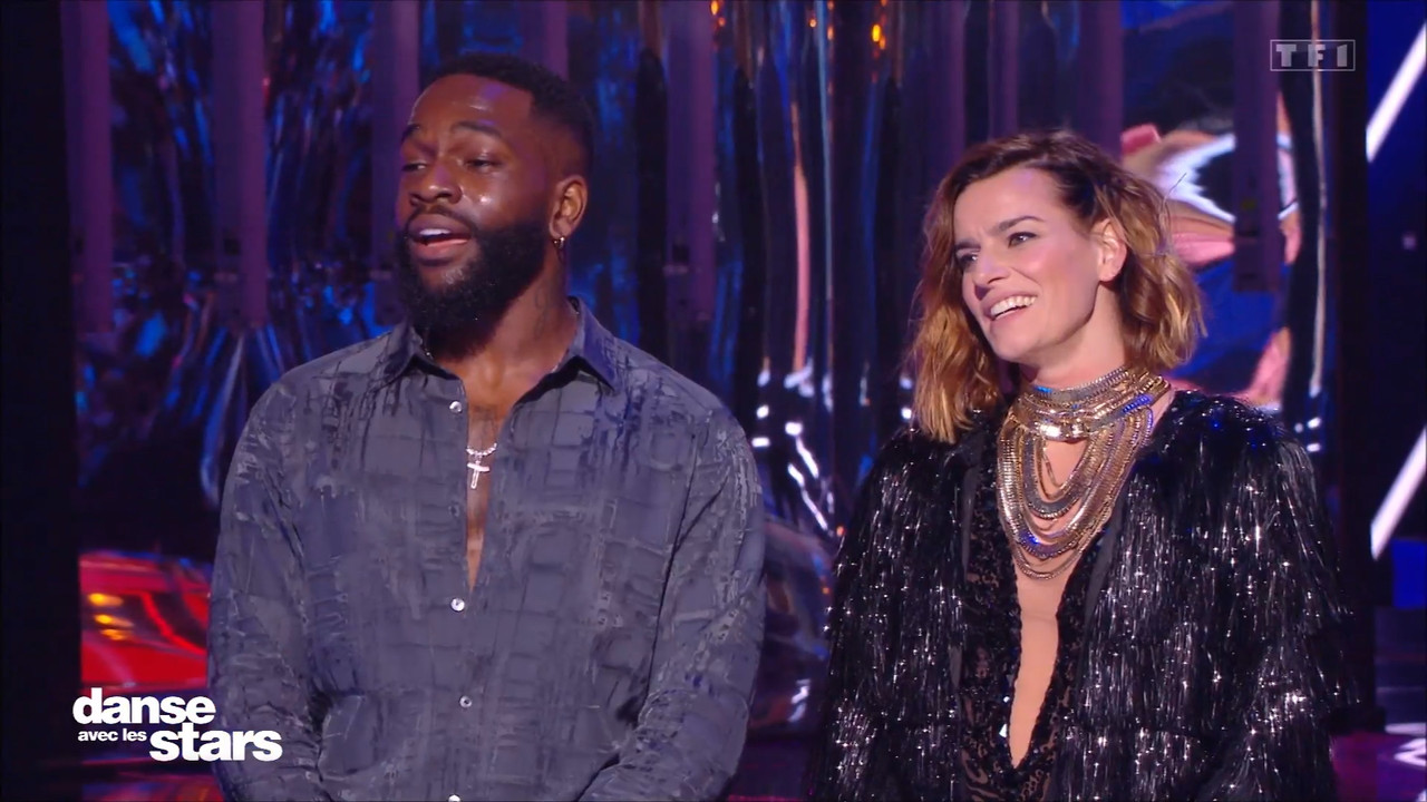 2021-11-12_21_05_TF1_Danse-avec-les-stars.mp4_snapshot_25.10.984