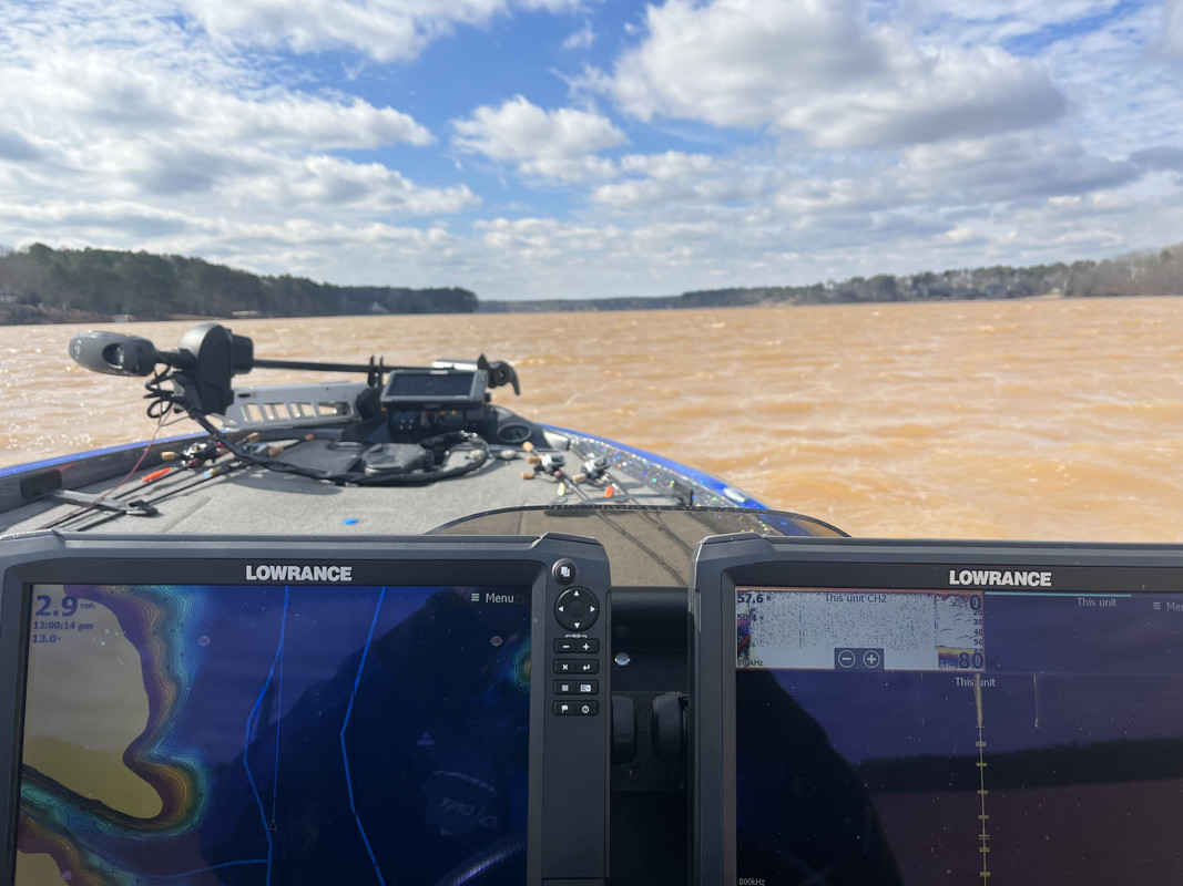 7990CB78-2128-4F38-B905-48442E590569