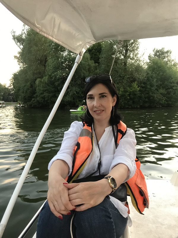 1A2EA961-F2EE-4C3D-B6C8-BBB11E2E9166