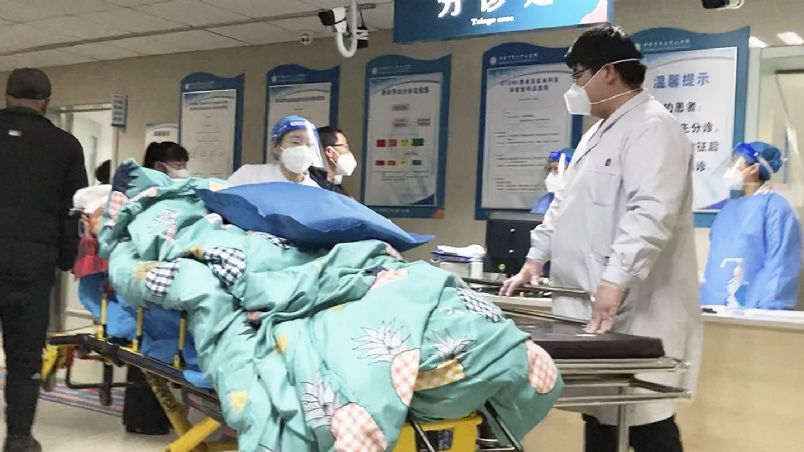 China: Los casos y muertes por Covid-19 se desbordan tras relajación en las medidas sanitarias